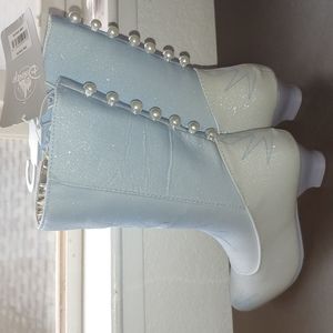 Disney Esla Boots - sz 11/12